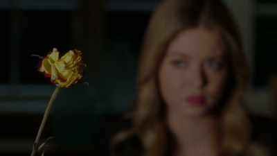 [music continues] - Pretty Little Liars: The Perfectionists