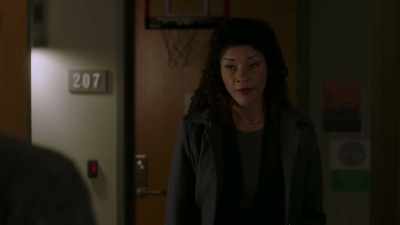 [music continues] - Pretty Little Liars: The Perfectionists