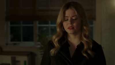[music continues] - Pretty Little Liars: The Perfectionists