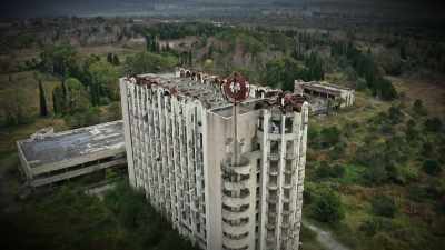 [music intensifies and stops] - Mysteries of the Abandoned
