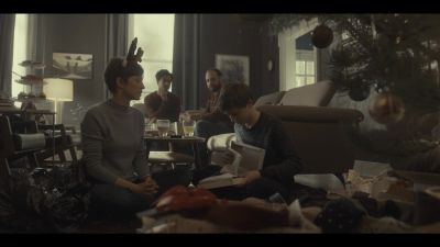 (music playing over radio) - Fargo