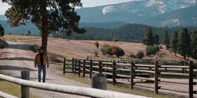 (MUSIC PLAYING) - Yellowstone