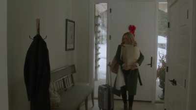 [music playing] - Meeting Mr. Christmas