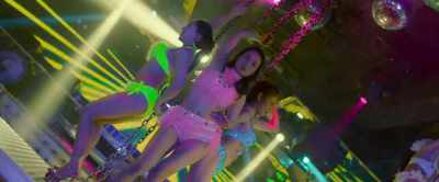 [music playing] - Step Up: Year of the Dance