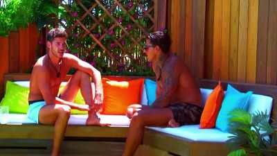 (MUSIC PLAYING) - Love Island