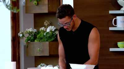 (MUSIC PLAYING) - Love Island