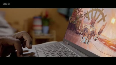 MUSIC PLAYS OVER LAPTOP - Black Ops