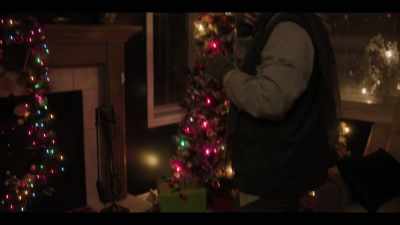 [music] - Catch Me If You Claus