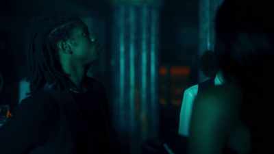 - (music stopping)
- (chuckling) - Robyn Hood