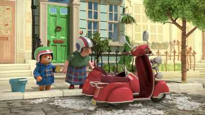 [music stops] - The Adventures of Paddington