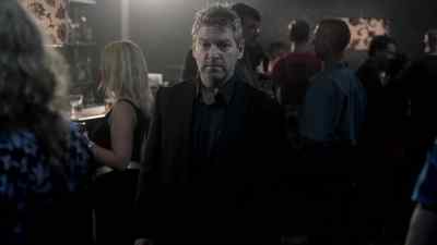 (MUSIC STOPS) - Wallander
