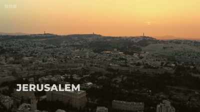 - MUSLIM CALL TO PRAYER - Praying for Armageddon