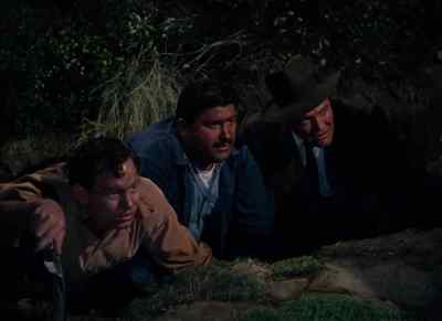 - Must be somebody in there.
- Who? - The War of the Worlds