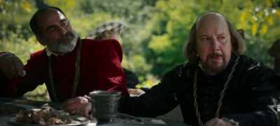 - Must we while I'm eating?
- Please. No! - The Serpent Queen