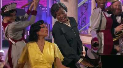 * Mutt has got Jeff
and Eleanor, F.D.R.! * - Annie Live!