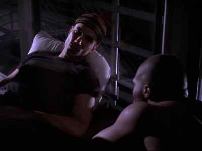 - [muttering]
- Adebisi, Adebisi. - Oz