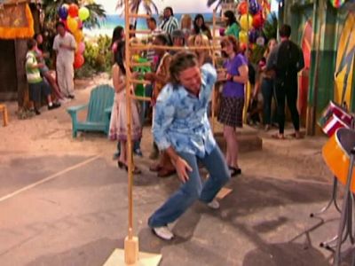 MY ACHY BREAKY BACK - Hannah Montana
