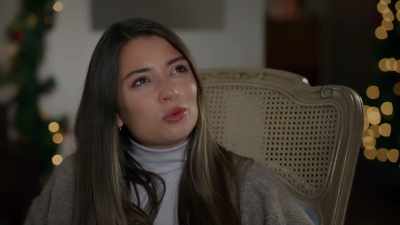 - My aunt was so generous. - It’s Beginning to Look a Lot Like Murder
