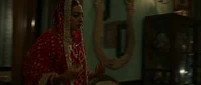 My beloved teases me
What do I do? - Raat Akeli Hai