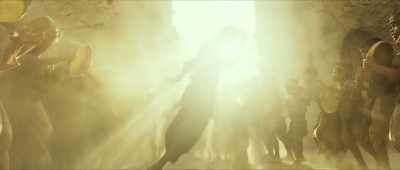 My breath blows
through these lanes - Shamshera