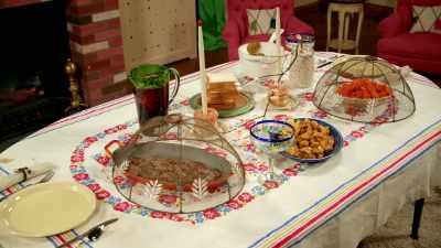 My budget meal for the
insanely rich is complete. - At Home with Amy Sedaris