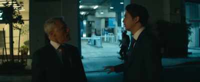 - My clothes.
- Oh, we're coming back. - The Consultant