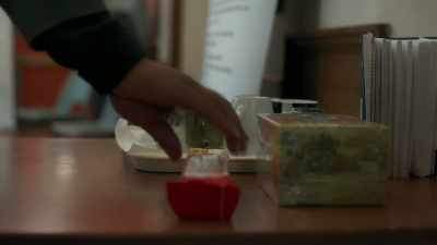 My daughter says to me "Daddy,
why's your hands so big? - Liverpool Narcos