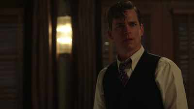 My deputy just saw her go in. - The Last Tycoon
