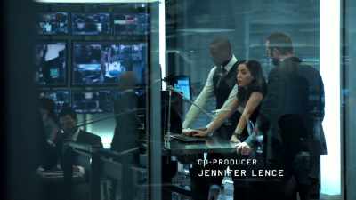 My destiny is in your hands.
Lip-read now. - Blindspot