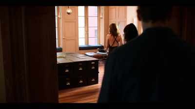 ‐ My ex is given a framed $20 bill, - High Fidelity