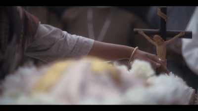 My eyes moved away
from Sili's body - Curry & Cyanide: The Jolly Joseph Case