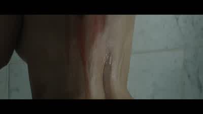 My eyes were swollen and black. - Molly's Game
