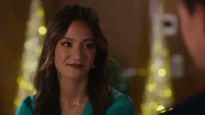 My family doesn't really
celebrate Christmas, - A Big Fat Family Christmas