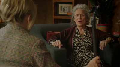 My father had a very big car. - The Madame Blanc Mysteries