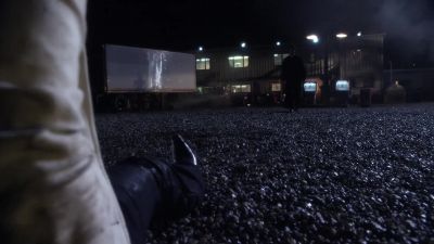 My father was murdered
and I'm here to collect. - Smallville
