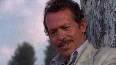 My father would be pleased
if you stayed to dinner. - Bring Me the Head of Alfredo Garcia
