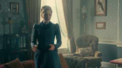 MY FATHER'S WORKING AN
EXTREMELY HIGH-PROFILE CASE. - Miss Scarlet and the Duke