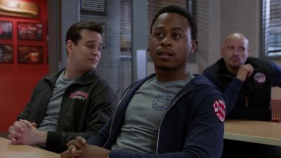 - My fiancée. - Chicago Fire