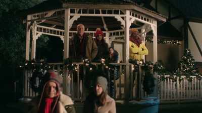 My final harvest was supposed
to be unforgettable, - An Ice Wine Christmas