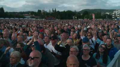 My first Springsteen show
was here in Oslo in 1993. - Road Diary: Bruce Springsteen and The E Street Band
