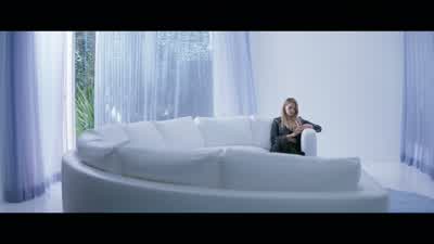 My girlfriend, she hasn't worked in months. - The Neon Demon
