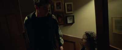 -My gran is asleep upstairs.
-Okay. - Silver and the Book of Dreams