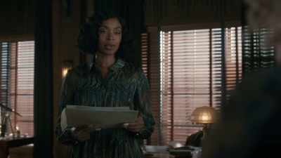 - My guess is Toni. - Frankie Drake Mysteries