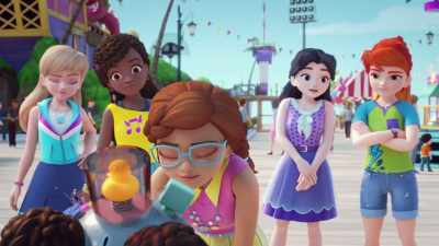 My helmet transfers
the sound waves - LEGO Friends: Girls on a Mission