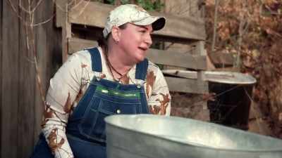 My honey lady told me - Moonshiners: Master Distiller