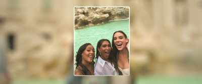 
My ladies are taking in - Meet Me in Rome