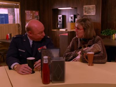 My log has something to tell you. - Twin Peaks