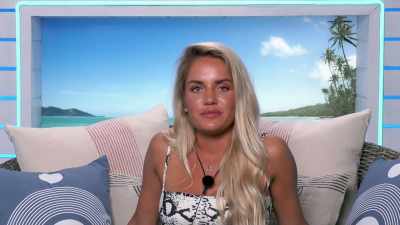 MY "LOVE ISLAND" JOURNEY IS
UNFOLDING AND FALLING INTO - Love Island