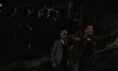 My mate, he's in there! - Quatermass and the Pit