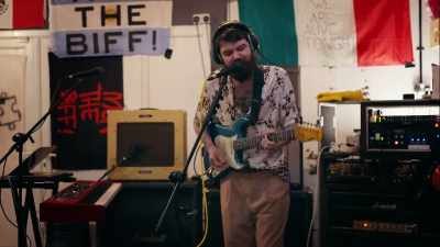 ♪ My mind is crying out for
stimulation ♪ - Biffy Clyro: Cultural Sons of Scotland